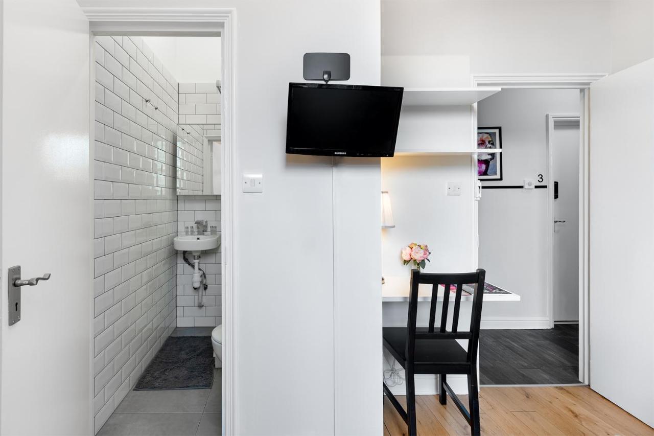 Quarto Duplo com Casa de Banho Privada Externa