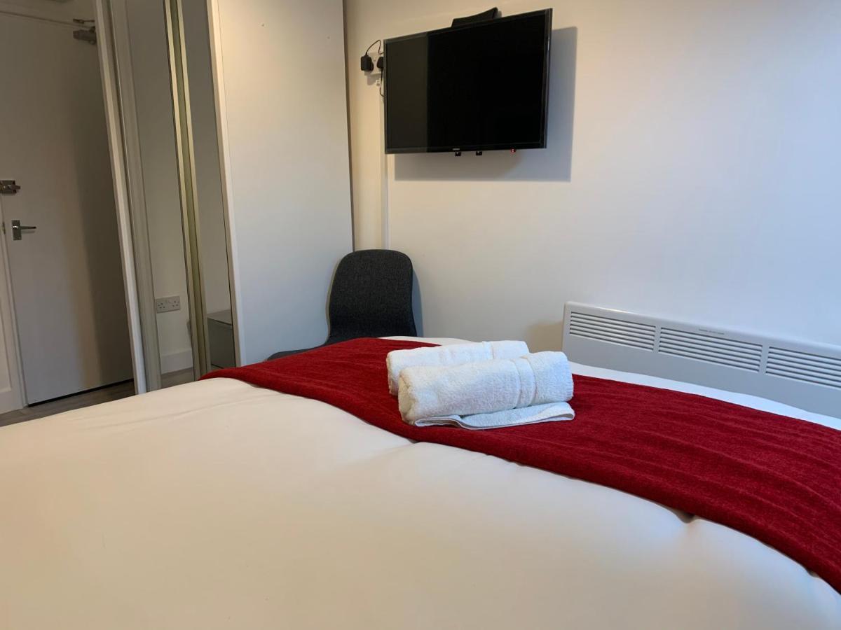 Double Room Private Bathroom