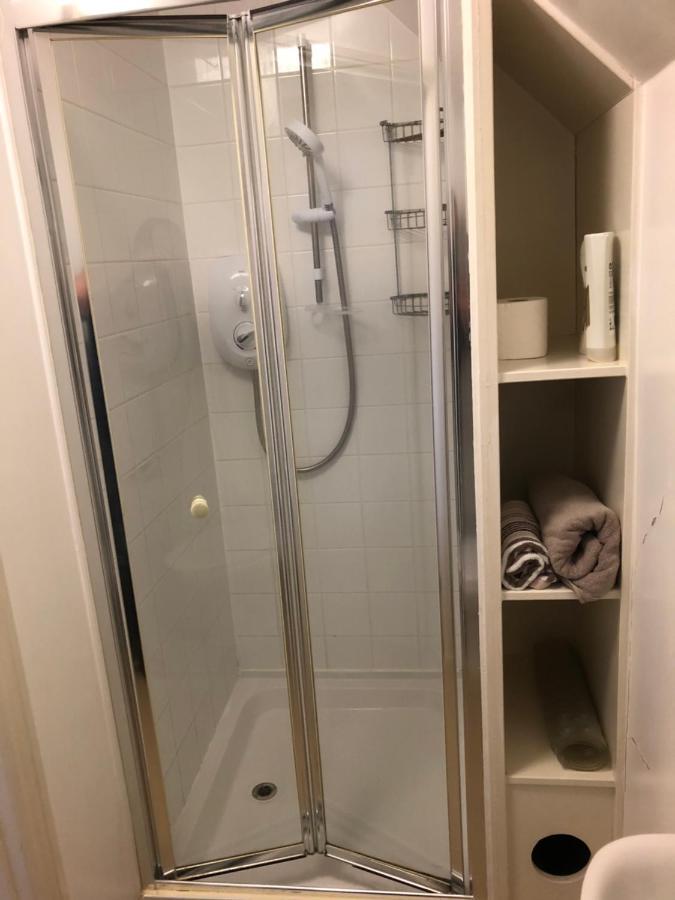 Family Room,1665421484:JPEG