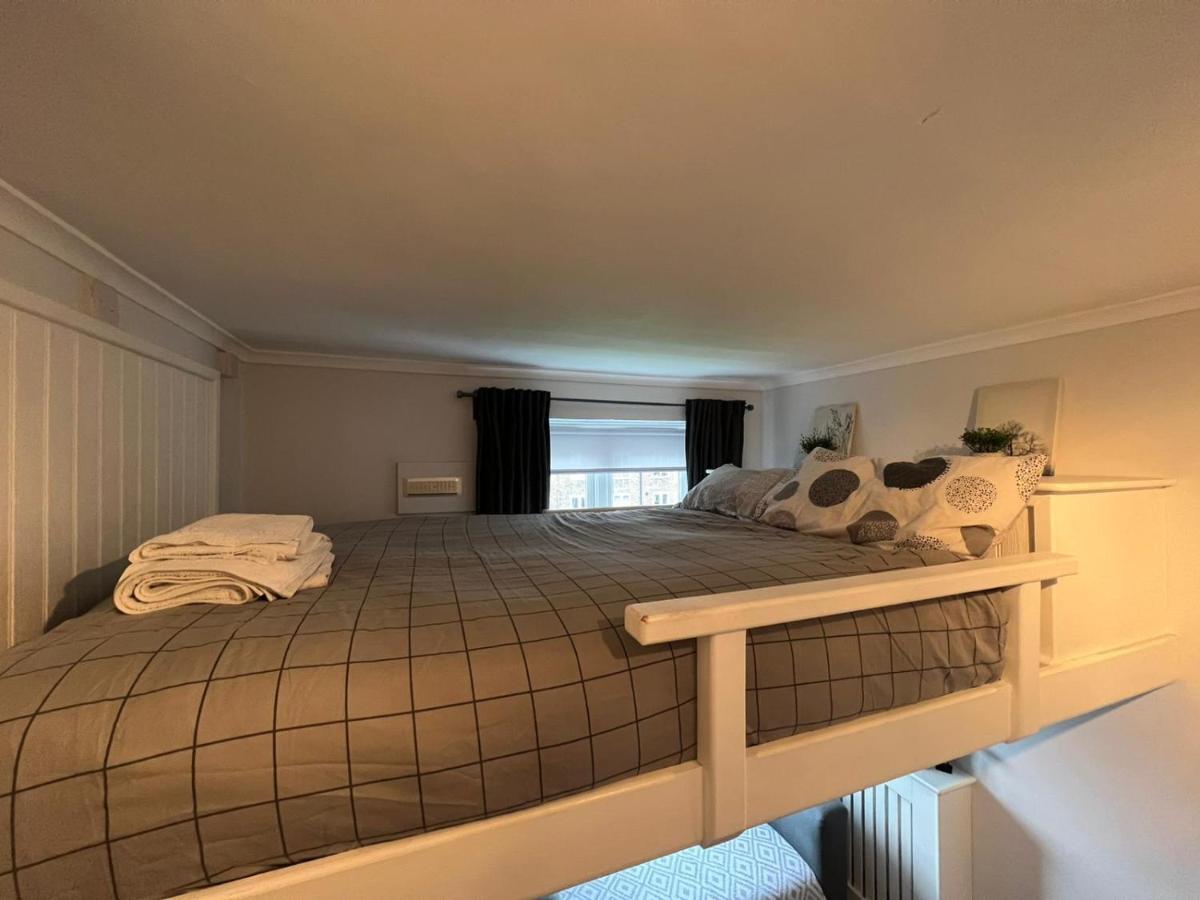 Double Room Shared Toilet