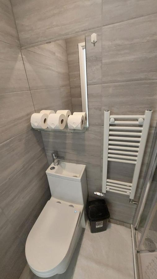 Quarto Duplo com Casa de Banho Privativa