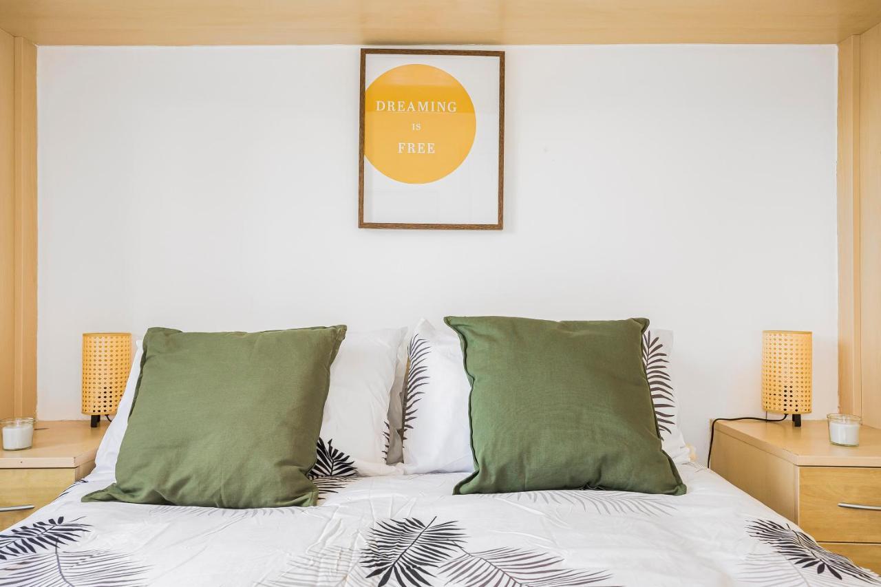 Quarto Duplo Standard com Casa de Banho Partilhada