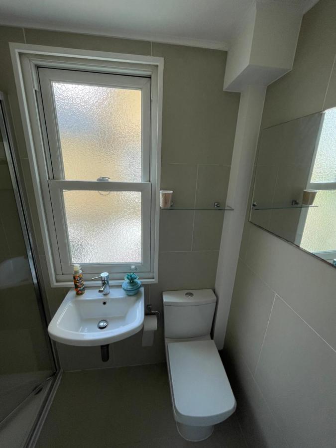 Double Room Private Bathroom