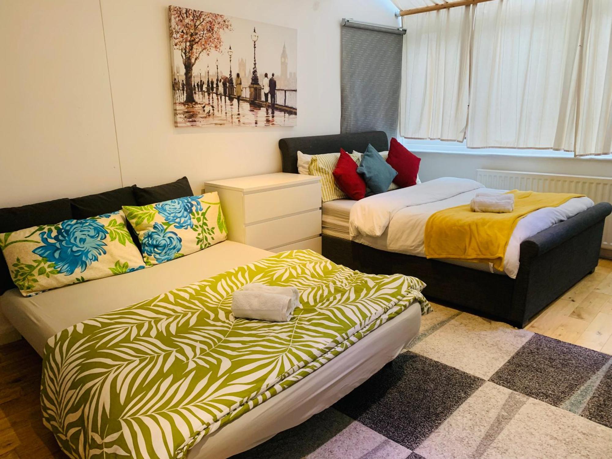 Double Room,1458164803:JPEG