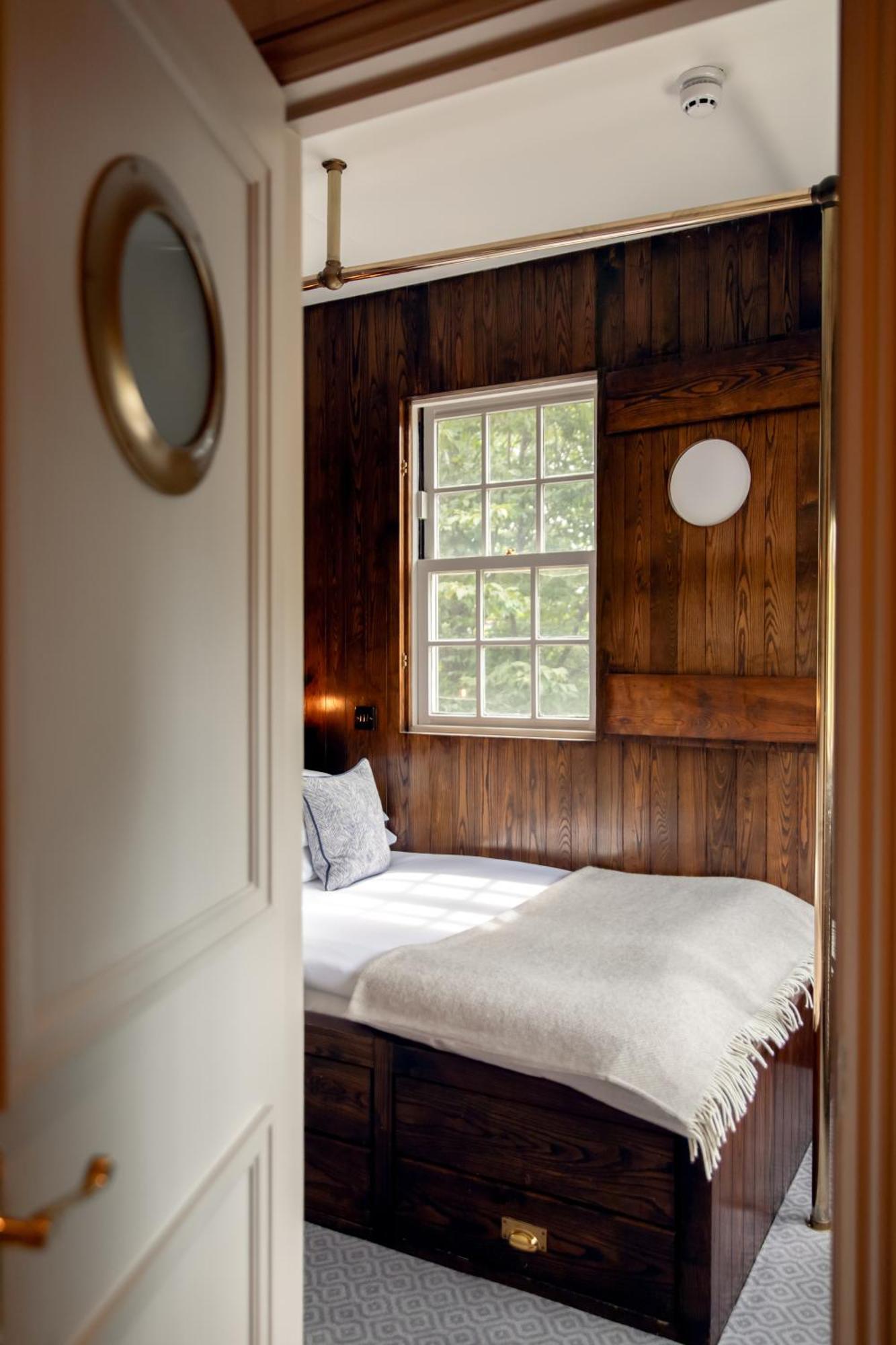 Quarto Individual