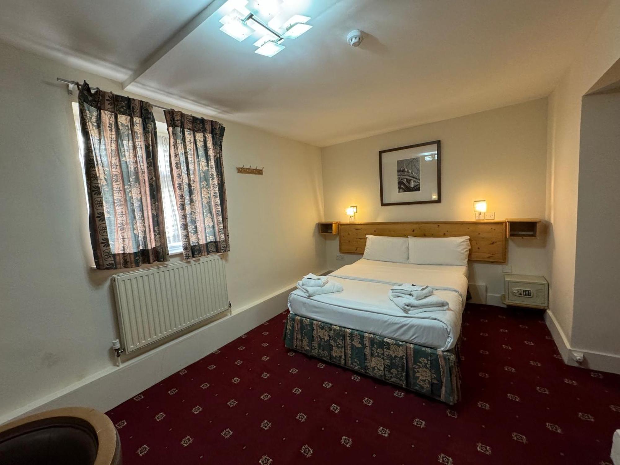 Double Room Ensuite,1636737987:JPEG