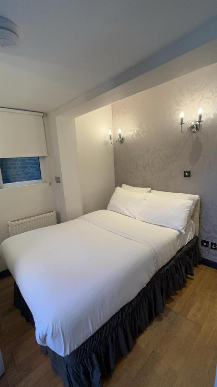 Doppelzimmer mit Gartenblick