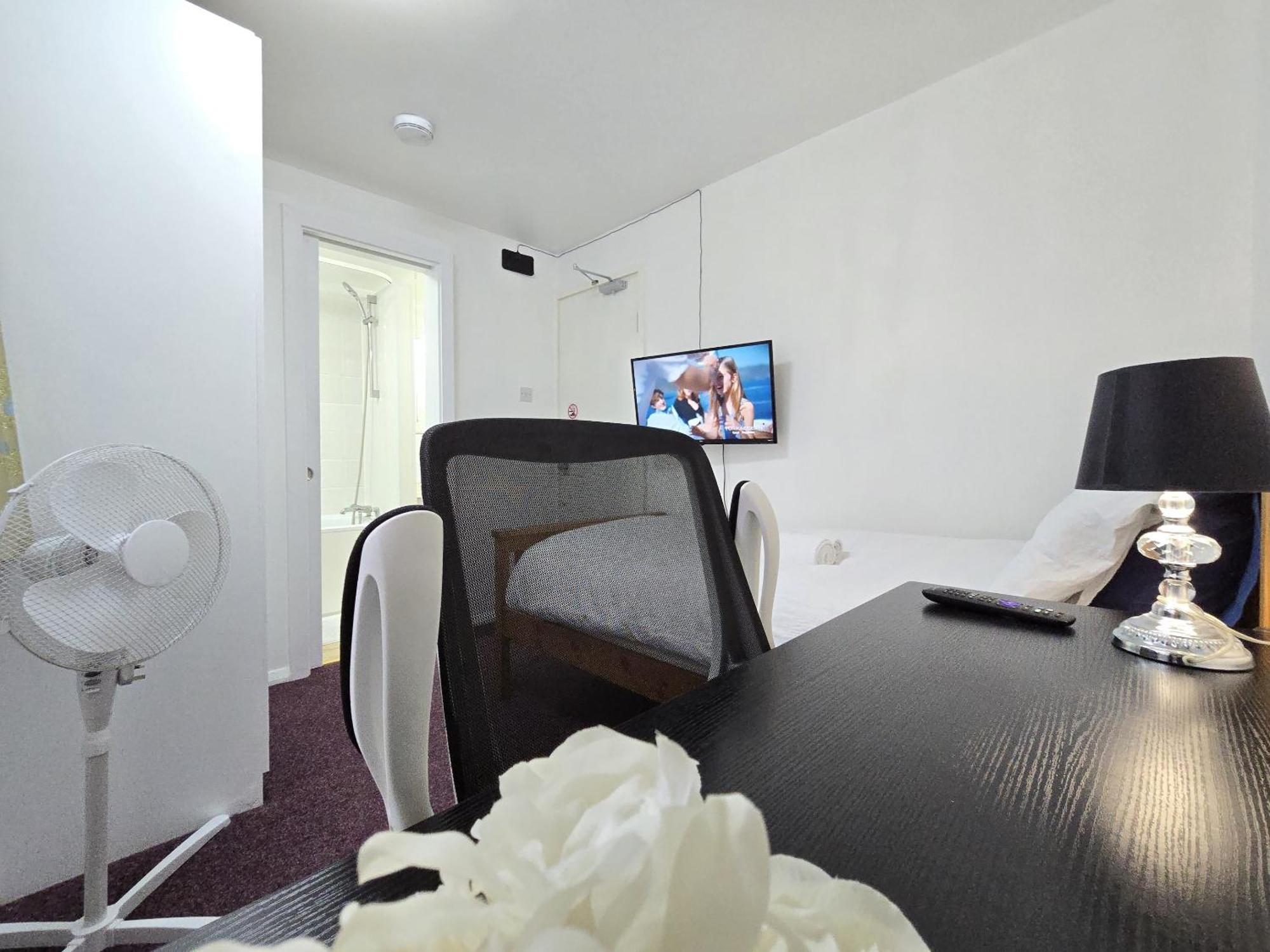 Single Room Private Bathroom