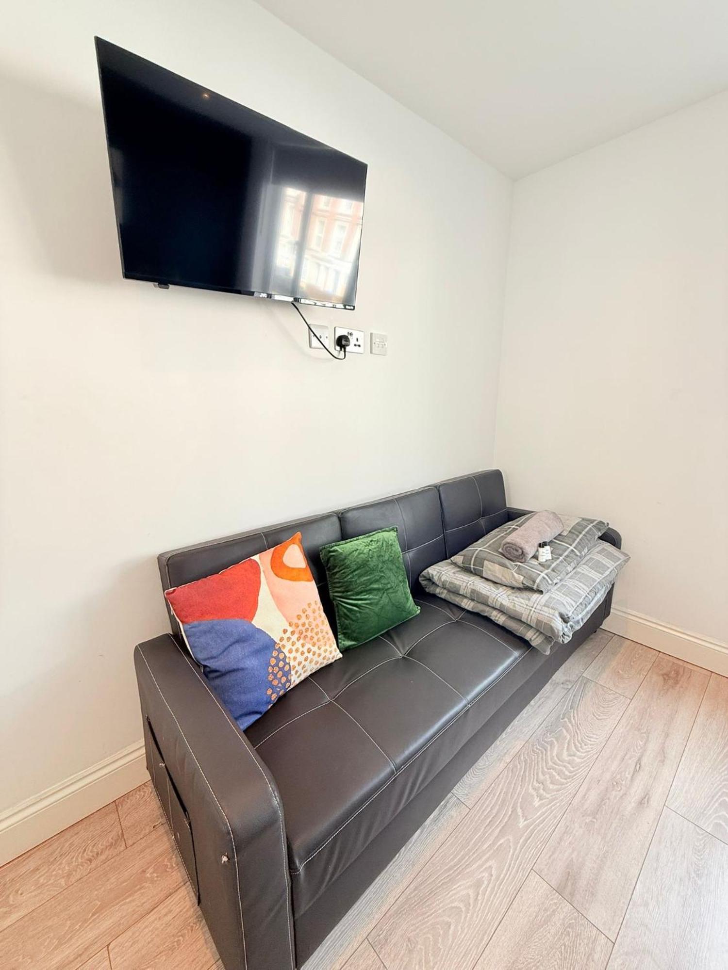 Tweepersoonskamer met een Eigen Externe Badkamer