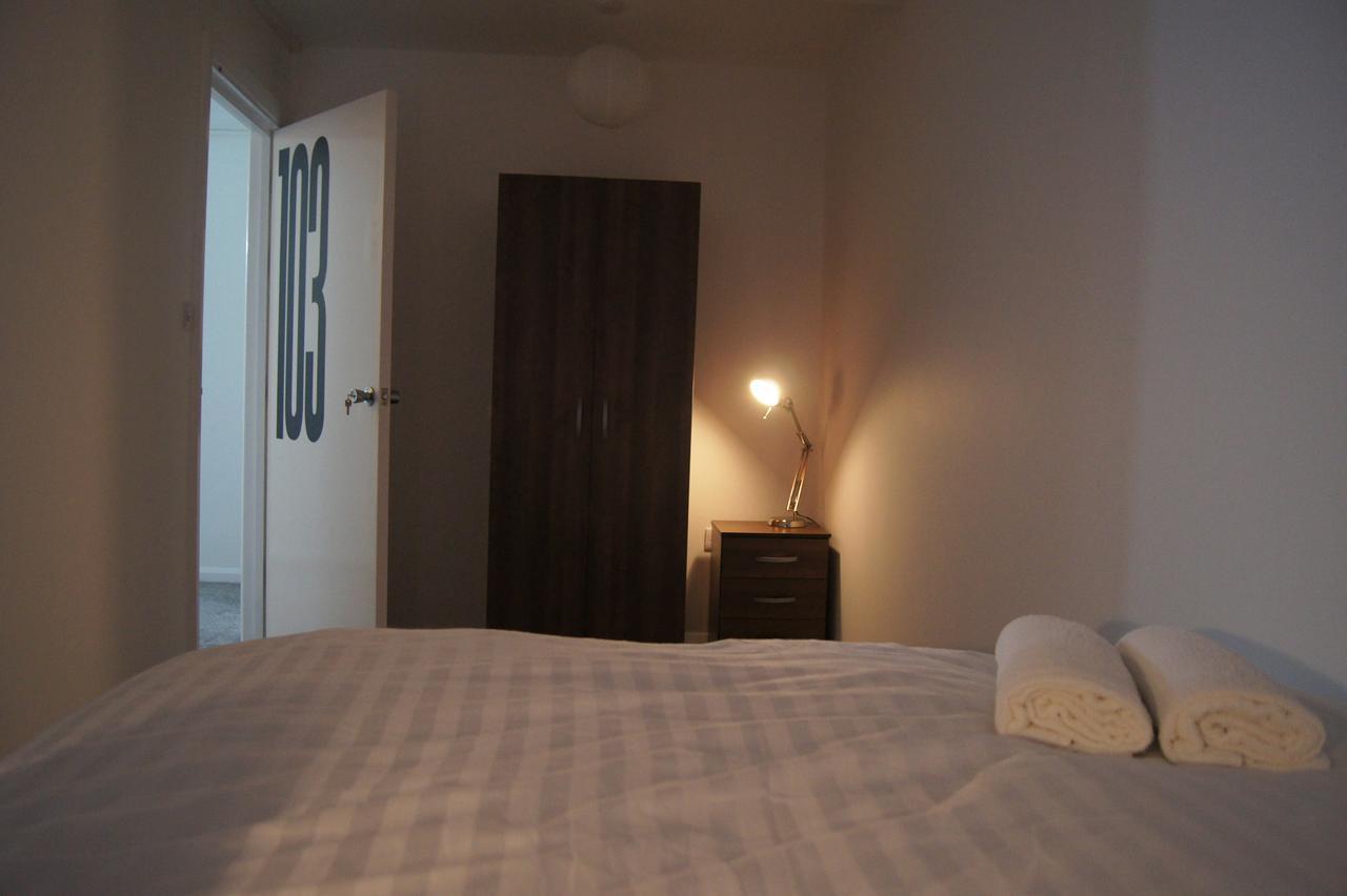 Quarto Duplo Clássico com Casa de Banho Partilhada