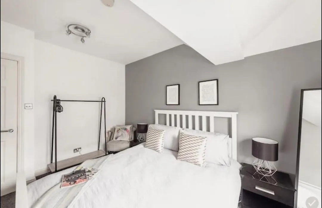 Hdl Soho Apartment-1