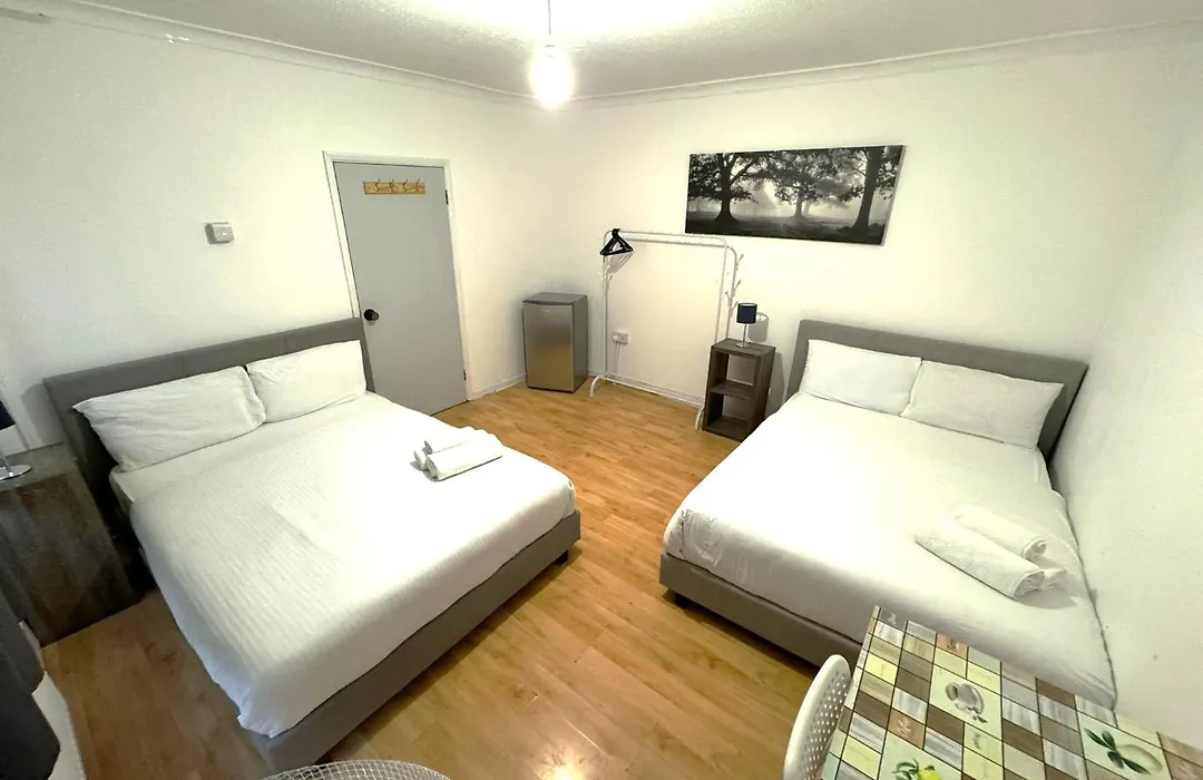 Stepney Green Comfy Double Bed Rooms 14-1