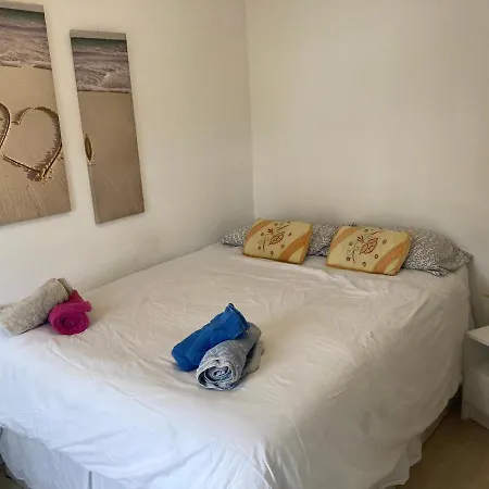 Double Room With Shared Bathroom And Kitchen Rm2-2