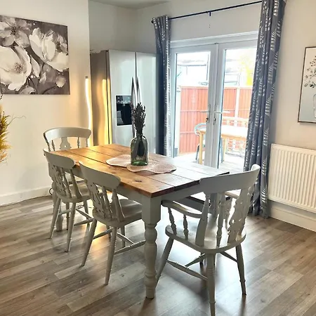 Lovely Single Room-2