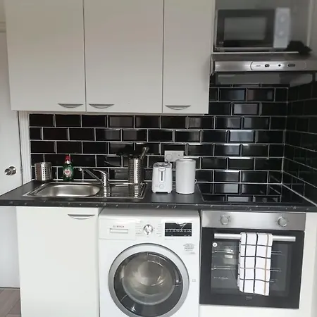 Private Studio On Finchley Road-2