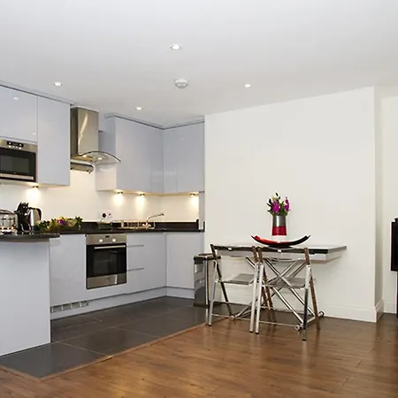 Holiday Lets London - C-3
