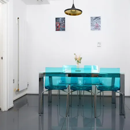 Pristine Rooms In Central London-3