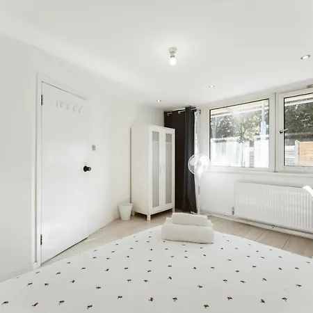 Stratford Cosy Rooms - 17-3