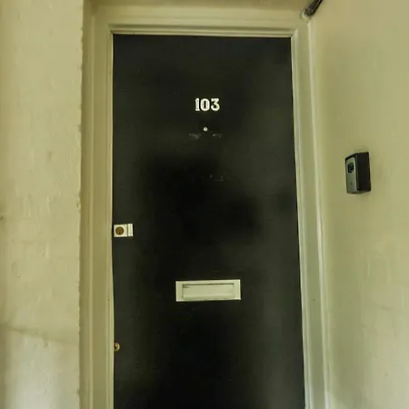 Vintage Room-Only Room-3