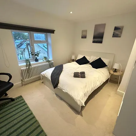 Super 1 Bedroom In A Stunning Apartment With Shared Kitchen And Living Room - 2C The Charteris-2