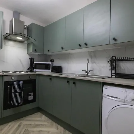 Ensuite Room With Garden-3
