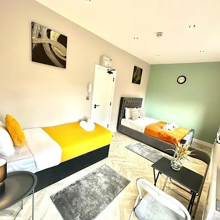 Lewisham Suites - Se6-3