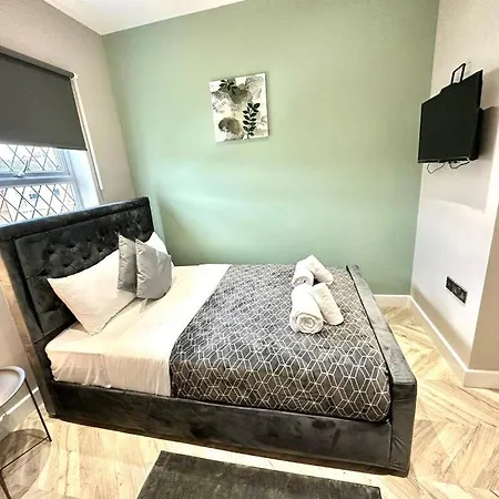 Lewisham Suites - Se6-2