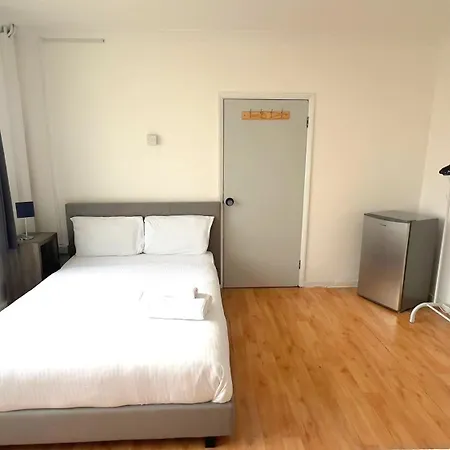 Stepney Green Comfy Double Bed Rooms 14-2