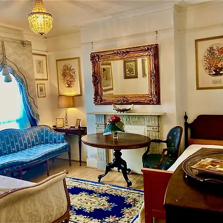 Quality And Very Good Value Private Accommodation In London Close To Notting Hill Zone 2-3