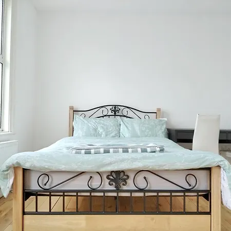 Cosy Rooms Near Canary Wharf & The O2-2