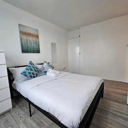 Whitechapel E1 Rooms-3