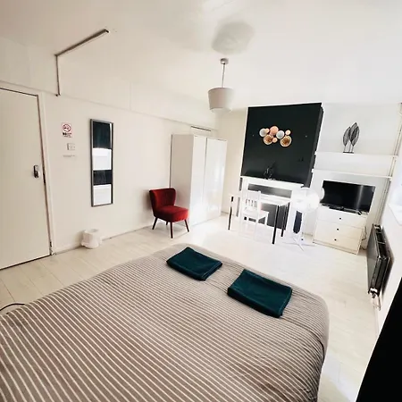 London E2 Rooms-2