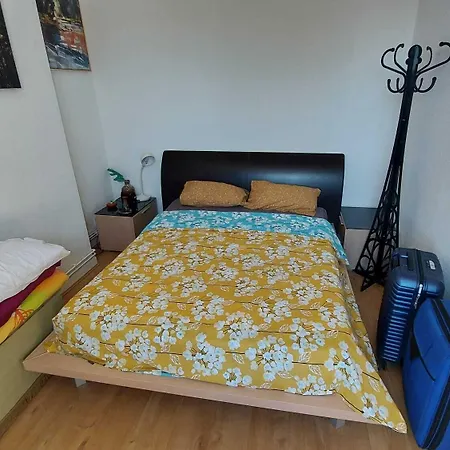 Extra Large One Bedroom Flat With Parking-2
