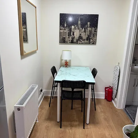 Kensal Lodge 2 Guest House-2
