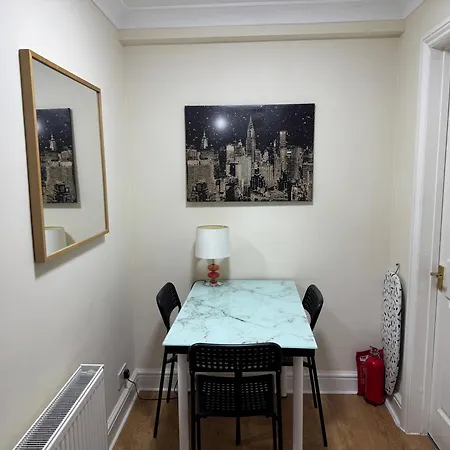 Kensal Lodge Guest House-3