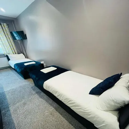 Eurostar Budget Rooms-2