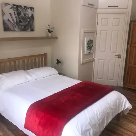 Chatsworth Guest House-3