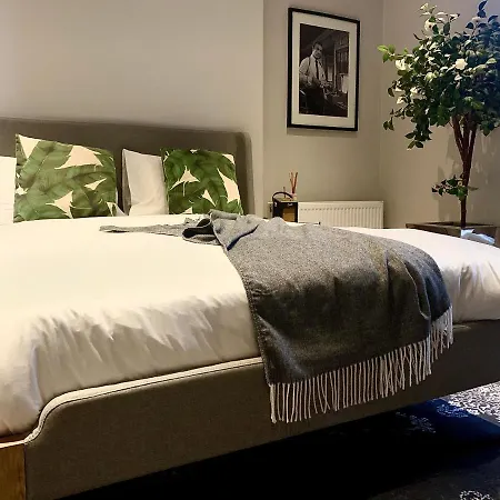 Sakkson House Rooms & Suites-2